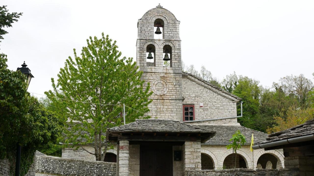 Vikos Hotel Monodendri Extérieur photo